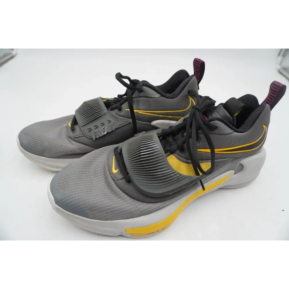 Nike Zoom Freak NBA Basketball Shoes DA0694 Iron Grey Black Mens 11.5 Fast Ship